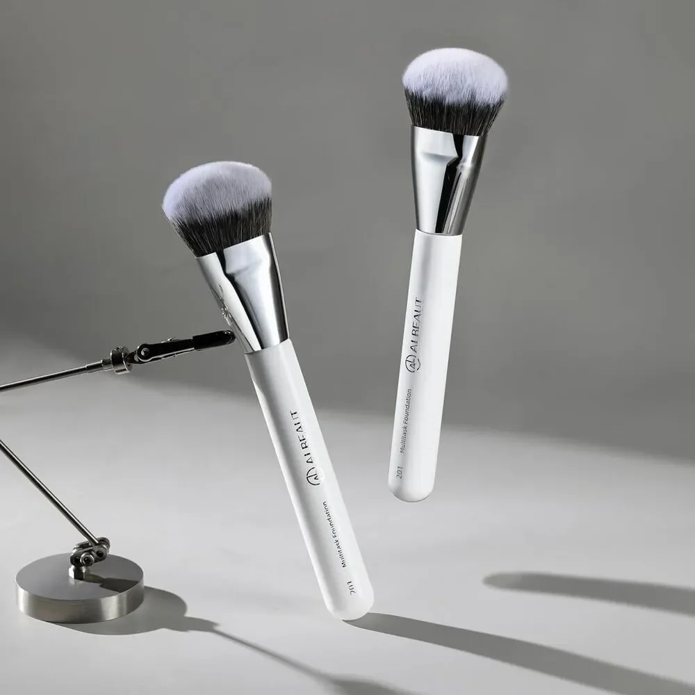 201 Professional Angled Foundation Brush with Dense Bristles for Blending